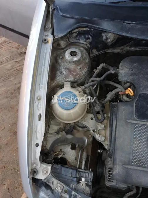 سيات كوردوبا 2005 فضي مستعملة للبيع - 2