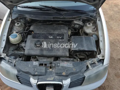 سيات كوردوبا 2005 فضي مستعملة للبيع - 3