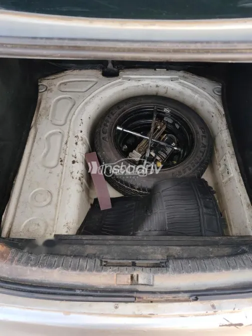 سيات كوردوبا 2005 فضي مستعملة للبيع - 5