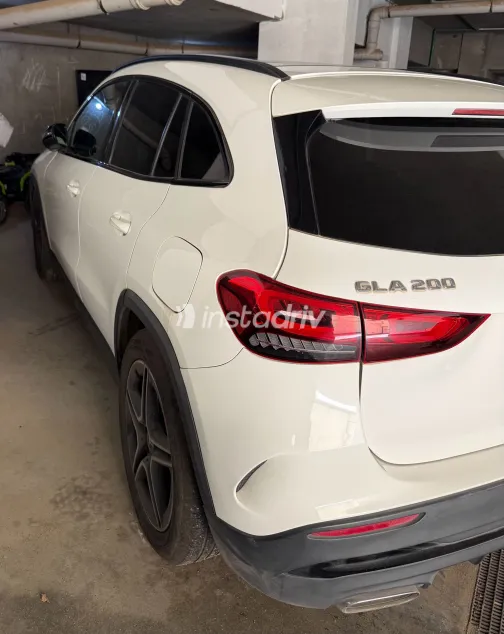 مرسيدس GLA 200 2021 أبيض مستعملة للبيع - 1