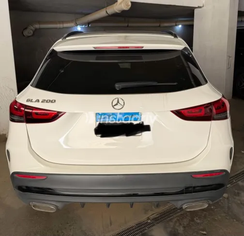 مرسيدس GLA 200 2021 أبيض مستعملة للبيع - 4