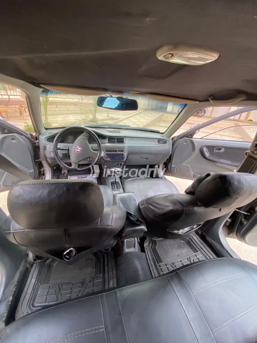 هوندا سيفك 1993 أبيض مستعملة للبيع - 2