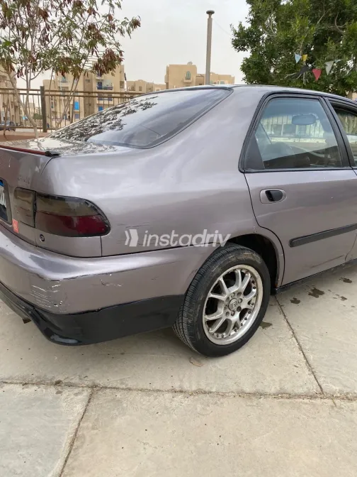 هوندا سيفك 1993 أبيض مستعملة للبيع - 8