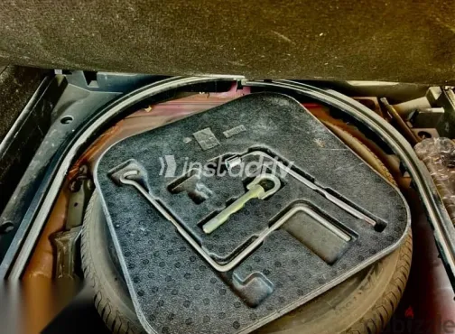 تويوتا اوريس 2017 أحمر مستعملة للبيع - 4