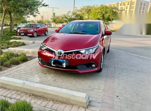 تويوتا اوريس 2017 أحمر مستعملة للبيع - 5