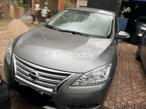 نيسان سنترا 2025 رمادي مستعملة للبيع - 2