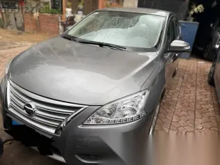 نيسان سنترا 2025 رمادي مستعملة للبيع