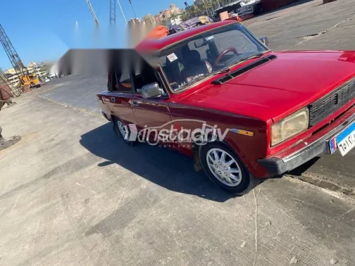 لادا 2105 1992 أحمر مستعملة للبيع - 1