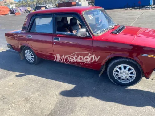 لادا 2105 1992 أحمر مستعملة للبيع - 2