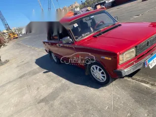 لادا 2105 1992 أحمر مستعملة للبيع
