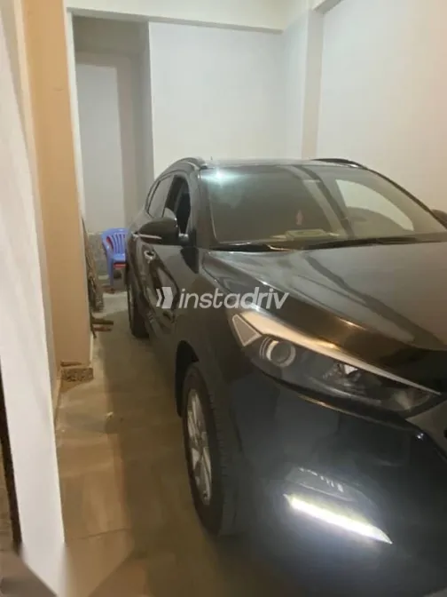 هيونداي توسان 2017 أسود مستعملة للبيع - 6