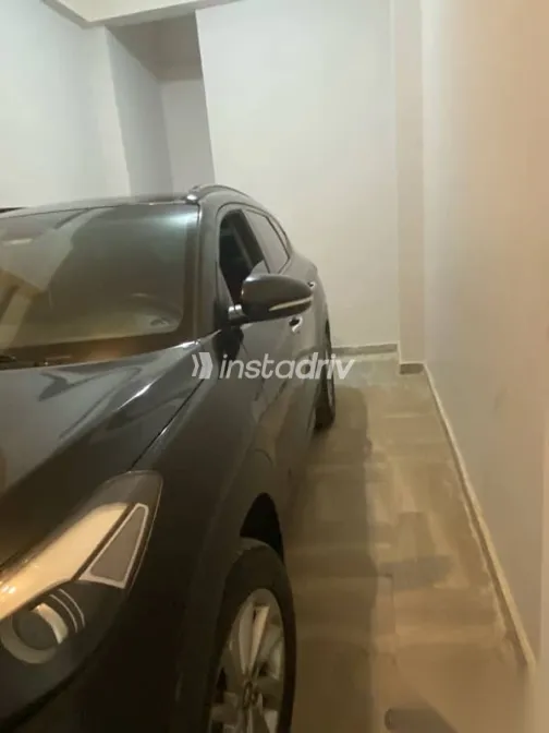 هيونداي توسان 2017 أسود مستعملة للبيع - 7