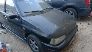 دايهاتسو شاريد 1992 أسود مستعملة للبيع