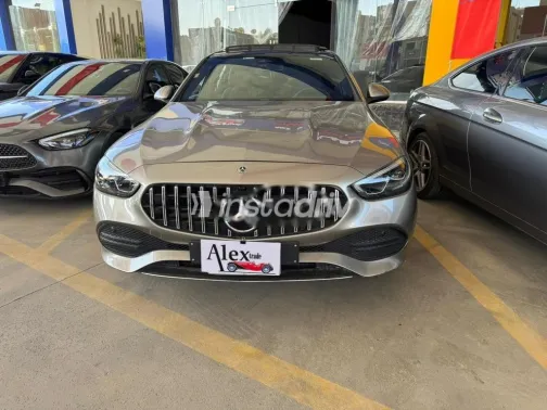 Mercedes C 200 2023 Silver Used for Sale - 3