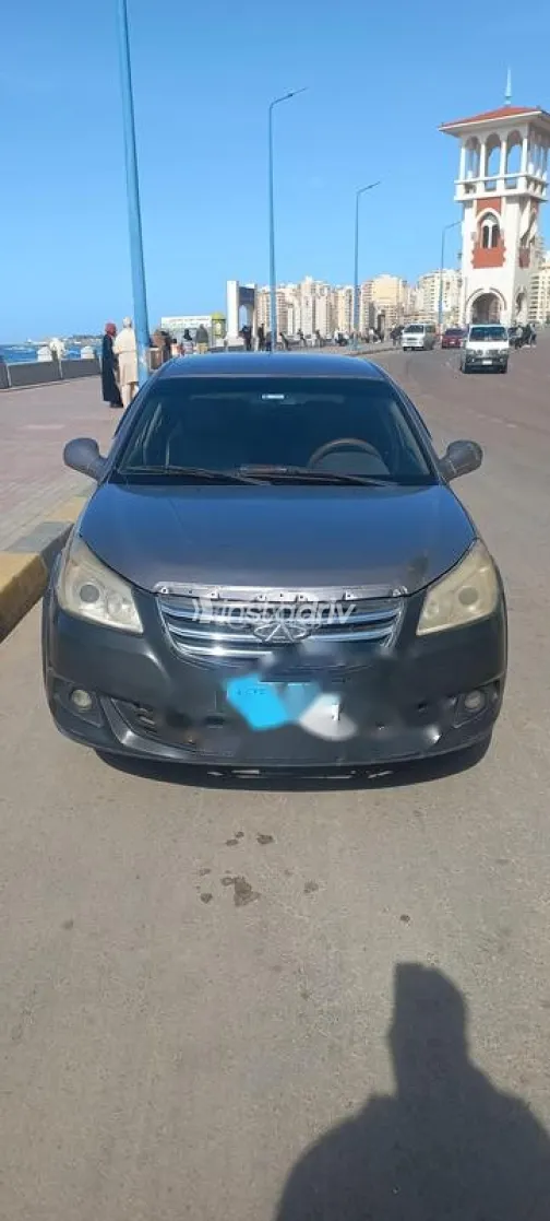 شيرى انفى 2017 أبيض مستعملة للبيع - 2