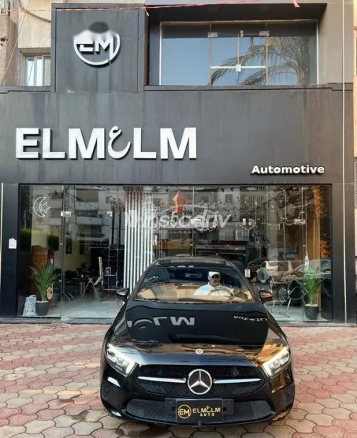 مرسيدس A 200 2022 أسود مستعملة للبيع - 2