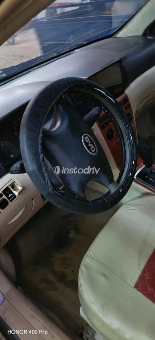 بى واى دى‬ F3 2015 رمادي مستعملة للبيع - 5