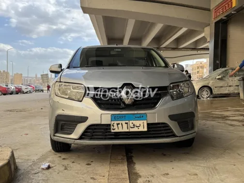 Renault Logan 2022 White Used for Sale - 1