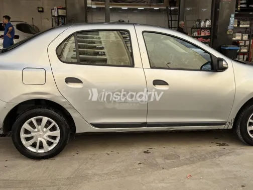 Renault Logan 2022 White Used for Sale - 2