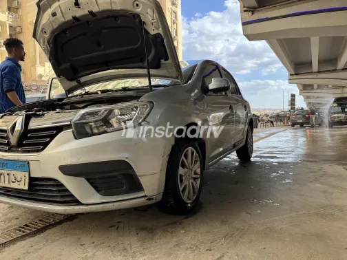 Renault Logan 2022 White Used for Sale - 4