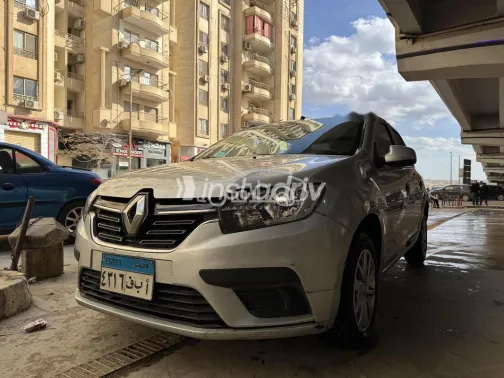 Renault Logan 2022 White Used for Sale - 5