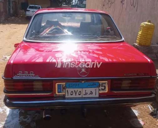 مرسيدس E 230 1979 أحمر مستعملة للبيع - 4