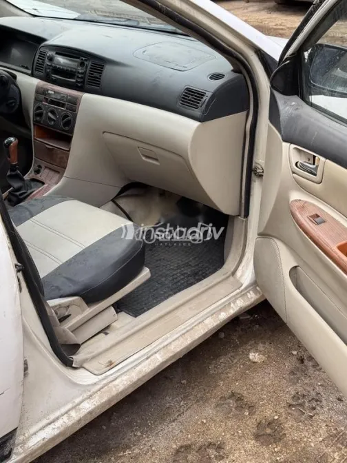 بى واى دى‬ F3 2012 أبيض مستعملة للبيع - 4