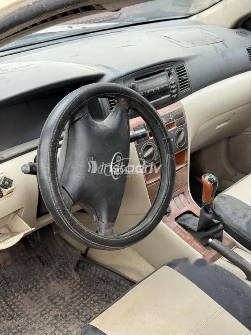 بى واى دى‬ F3 2012 أبيض مستعملة للبيع - 5