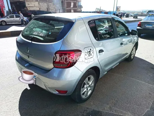 رينو سانديرو 2022 فضي مستعملة للبيع - 2
