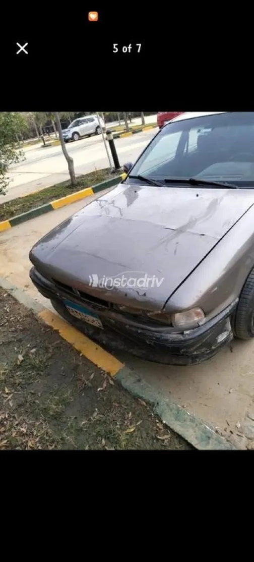 ميتسوبيشي جالانت 1992 برونزي مستعملة للبيع - 3