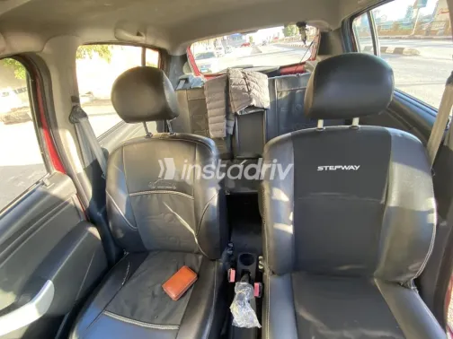 رينو سانديرو  ( ستيب  واى ) 2013 أحمر غامق مستعملة للبيع - 9