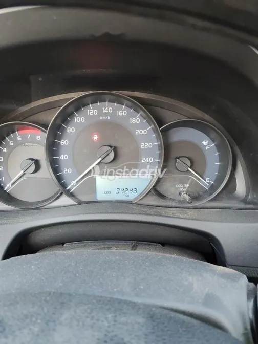 Toyota Corolla 2019 White Used for Sale - 4