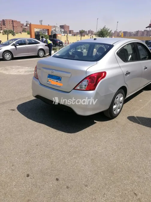 نيسان صنى 2022 أبيض مستعملة للبيع - 3