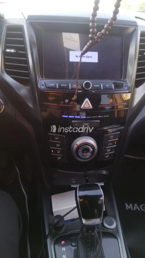 سانج يونج تيفولى 2020 أبيض مستعملة للبيع - 4