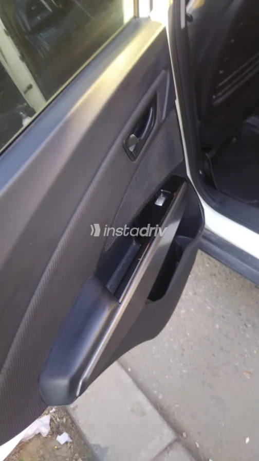 سانج يونج تيفولى 2020 أبيض مستعملة للبيع - 6