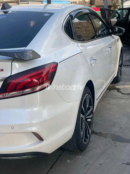 ام جى 6 2022 أبيض مستعملة للبيع - 4