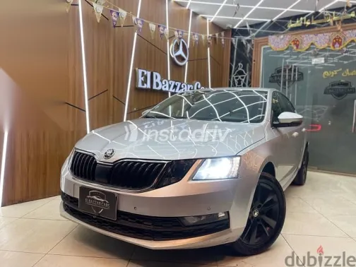 سكودا اوكتافيا 2020 فضي مستعملة للبيع - 2
