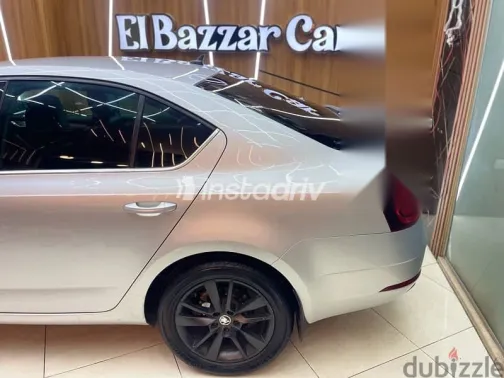 سكودا اوكتافيا 2020 فضي مستعملة للبيع - 4