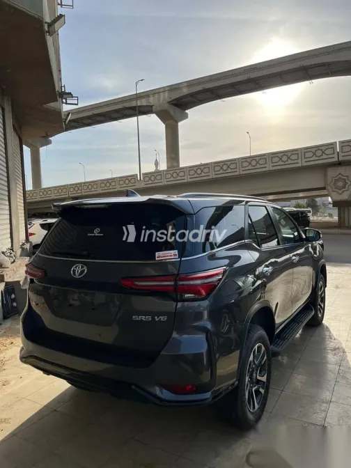 تويوتا فورتشنر 2026 رمادي جديدة للبيع - 7