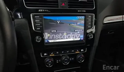 Volkswagen Golf 2014 White Used for Sale - 10