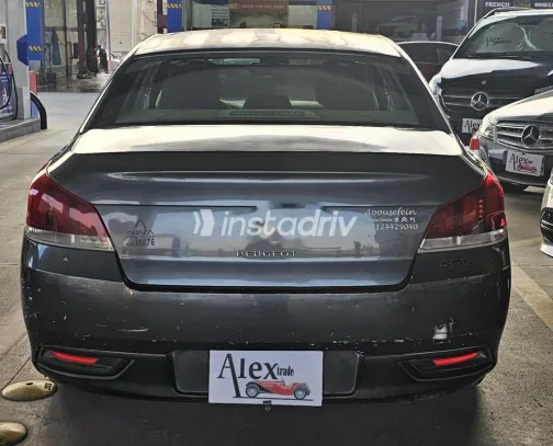 بيجو 508 2015 رمادي مستعملة للبيع - 4