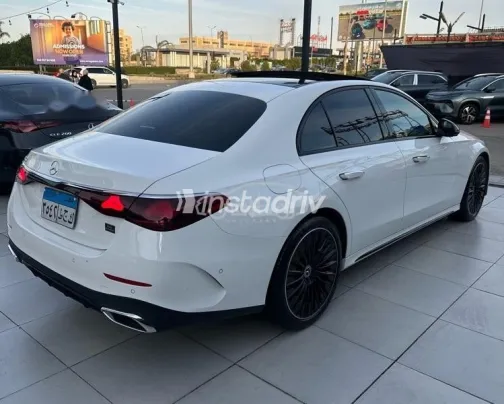 مرسيدس E 200 2025 أبيض مستعملة للبيع - 6