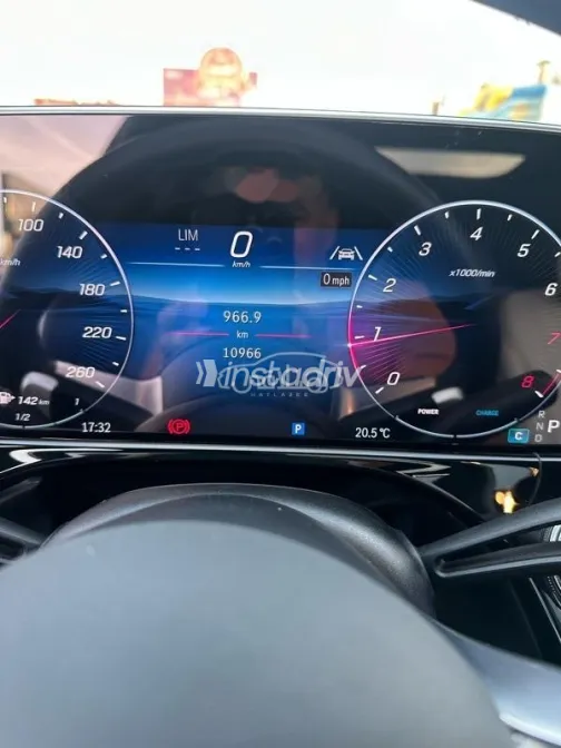 مرسيدس E 200 2025 أبيض مستعملة للبيع - 9