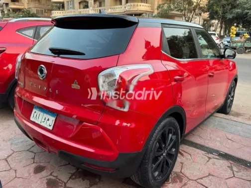 Ssang Yong Tivoli 2017 Red Used for Sale - 2