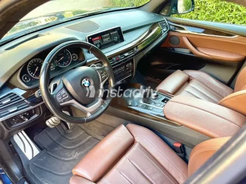 بي ام دبليو X5 2017 أزرق غامق مستعملة للبيع - 3