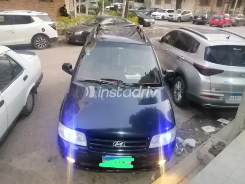 هيونداي ماتريكس 2006 أزرق غامق مستعملة للبيع - 1