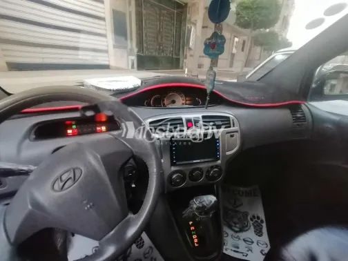 هيونداي ماتريكس 2006 أزرق غامق مستعملة للبيع - 4