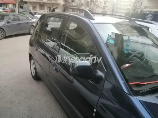 هيونداي ماتريكس 2006 أزرق غامق مستعملة للبيع - 7