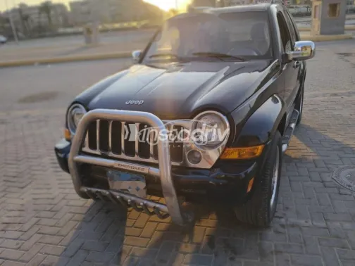 جيب ليبيرتى 2007 أسود مستعملة للبيع - 1