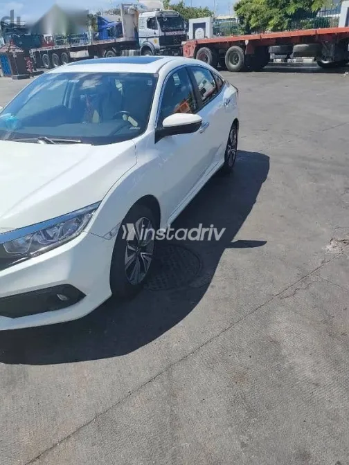 هوندا سيفك 2021 أبيض مستعملة للبيع - 3